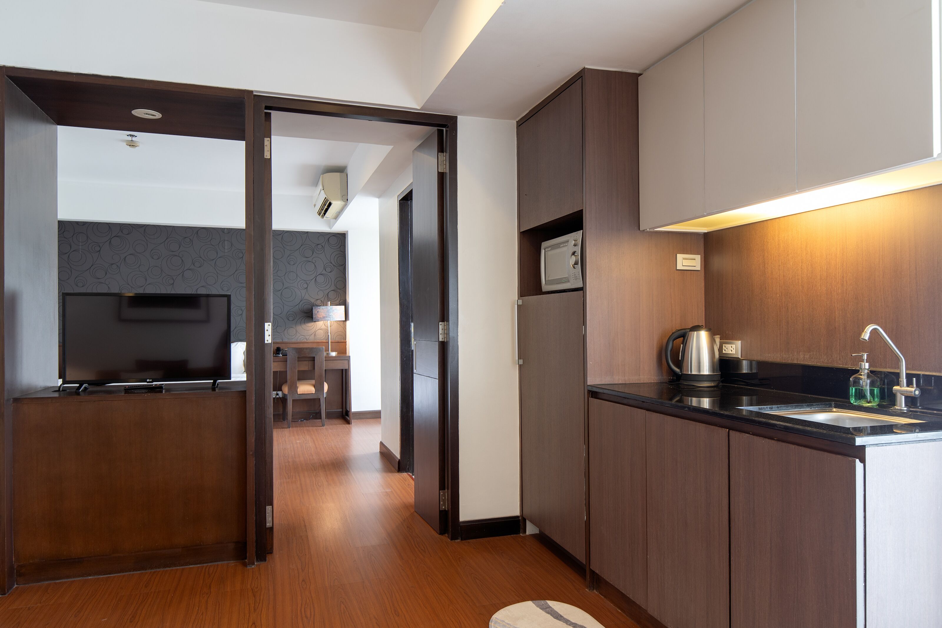 deluxe double room | room amenity
