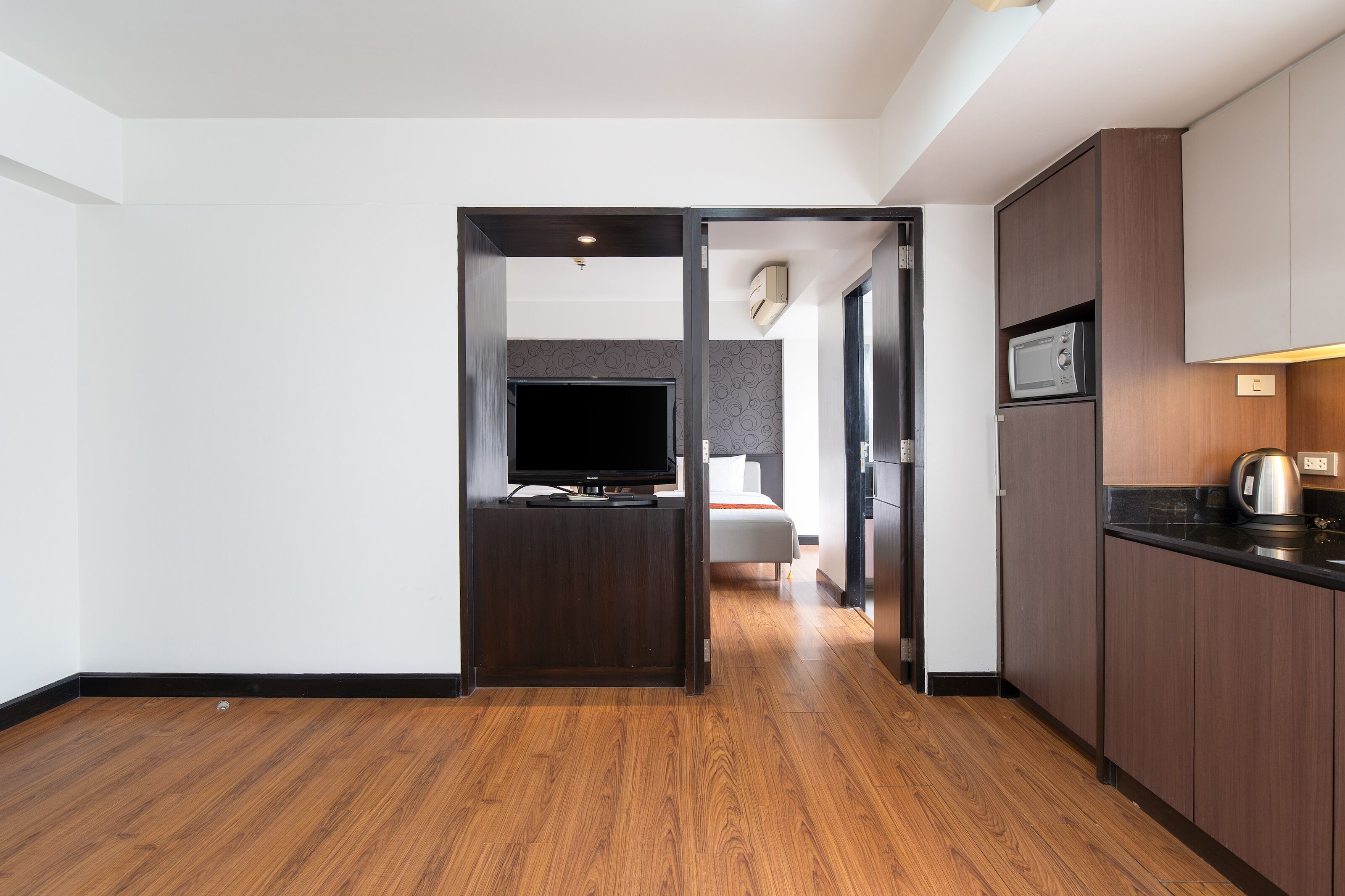 deluxe twin room | room amenity