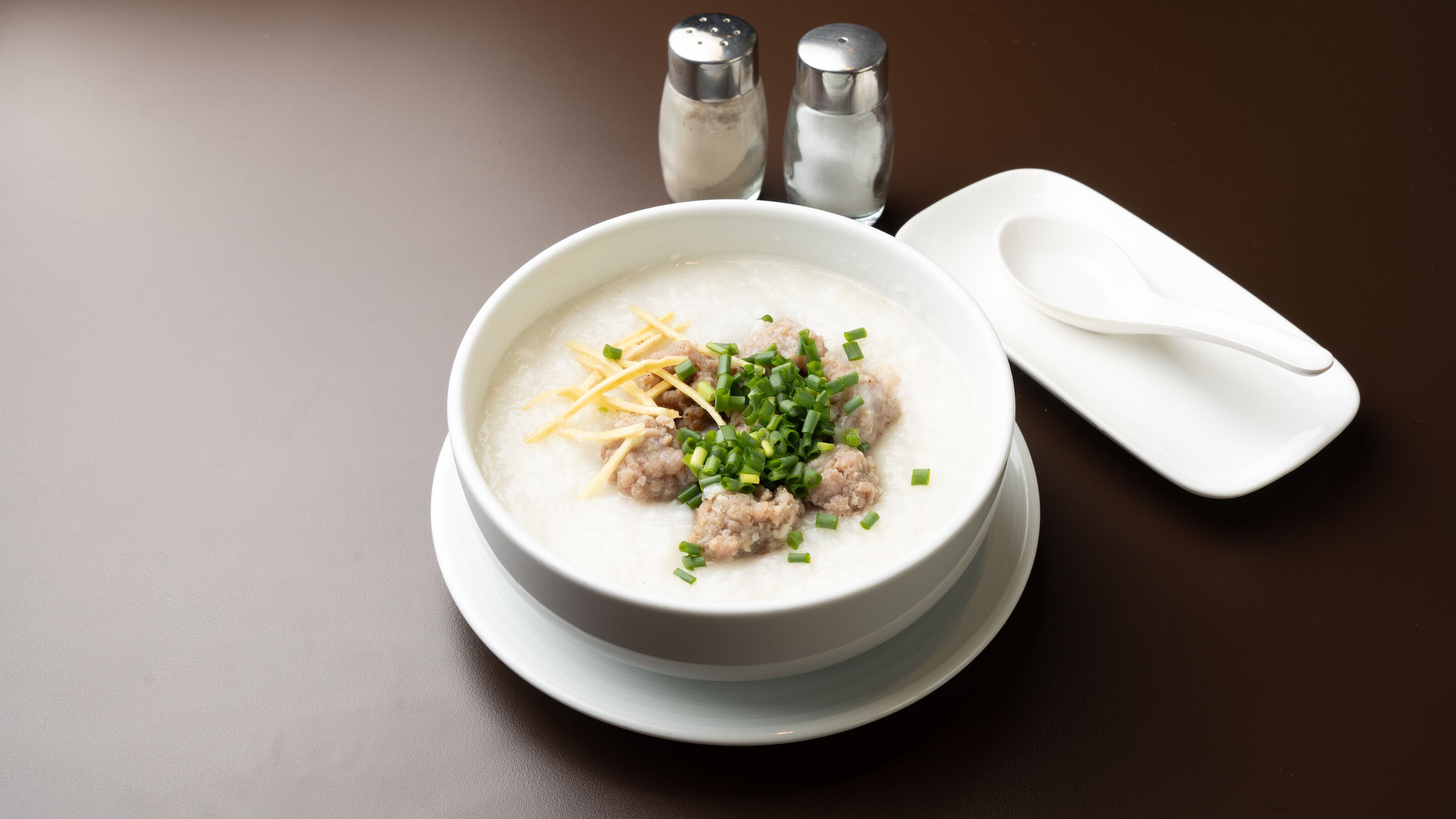 餐飲