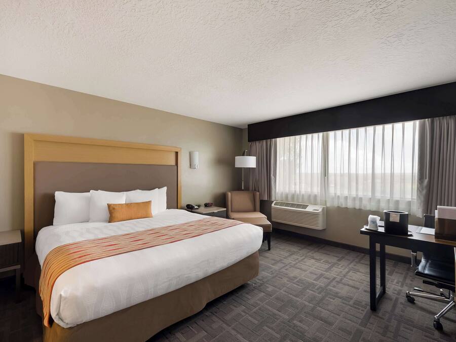 Ropa de cama hipoalergénica y escritorio