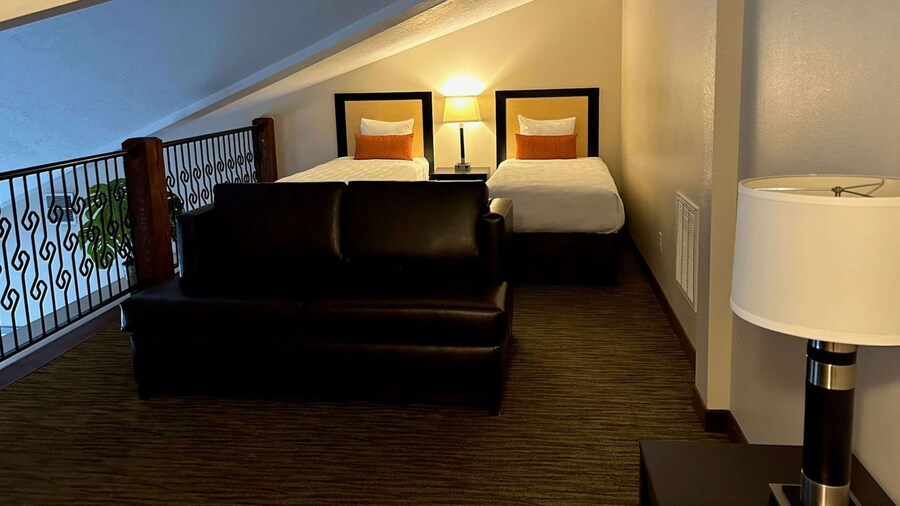 Best Western Plus Landmark Hotel