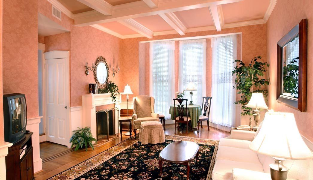 Suite, 1 très grand lit et 1 canapé-lit | Salle de séjour