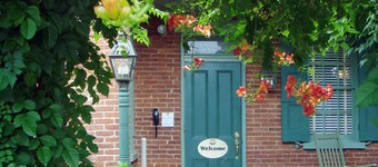 Bird In Hand Village Inn & Suites