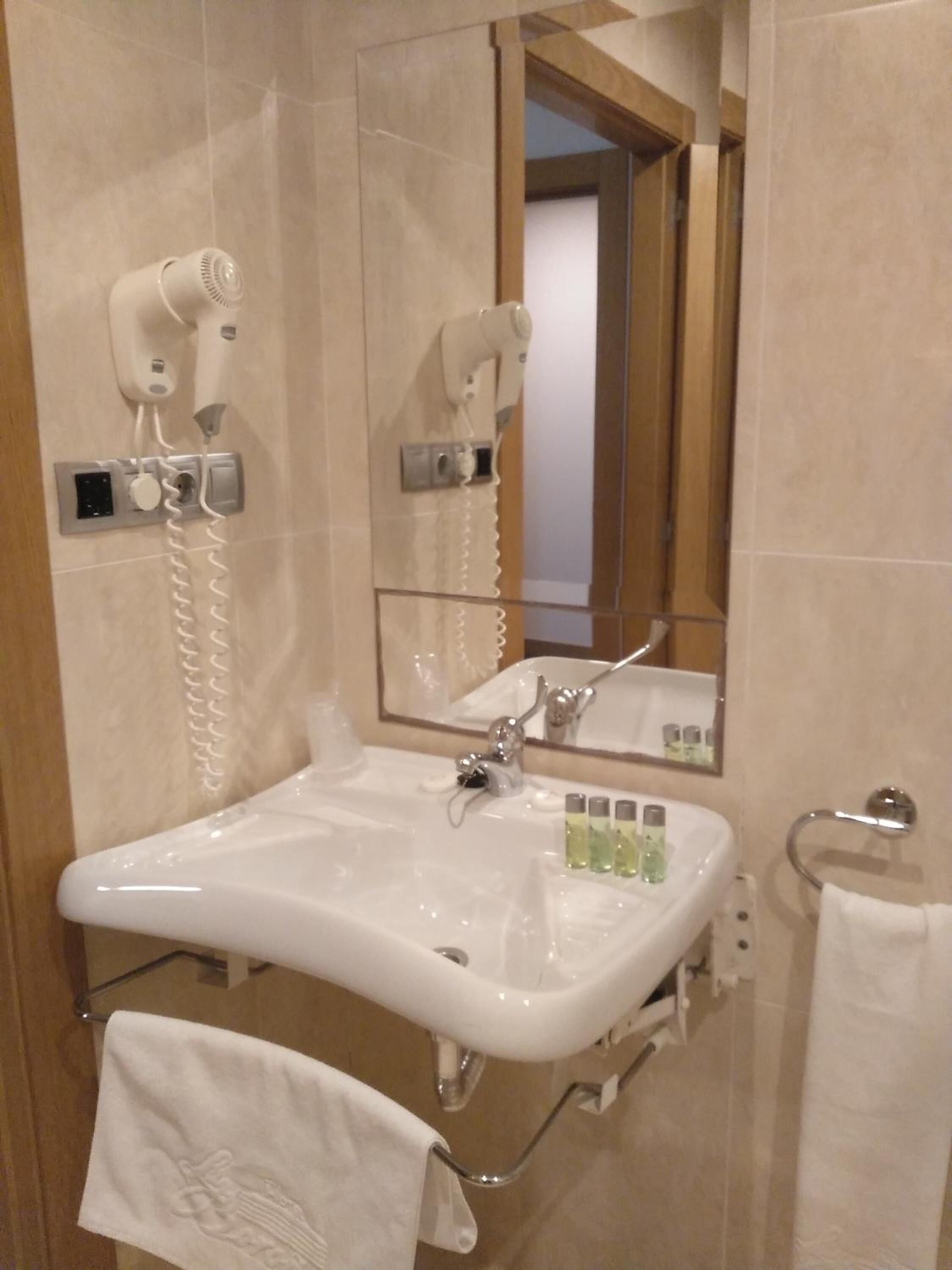 Photo - Hotel La Boroña