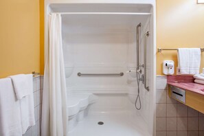 Bathroom - Knights Inn Woodstock (Jacksonville)
