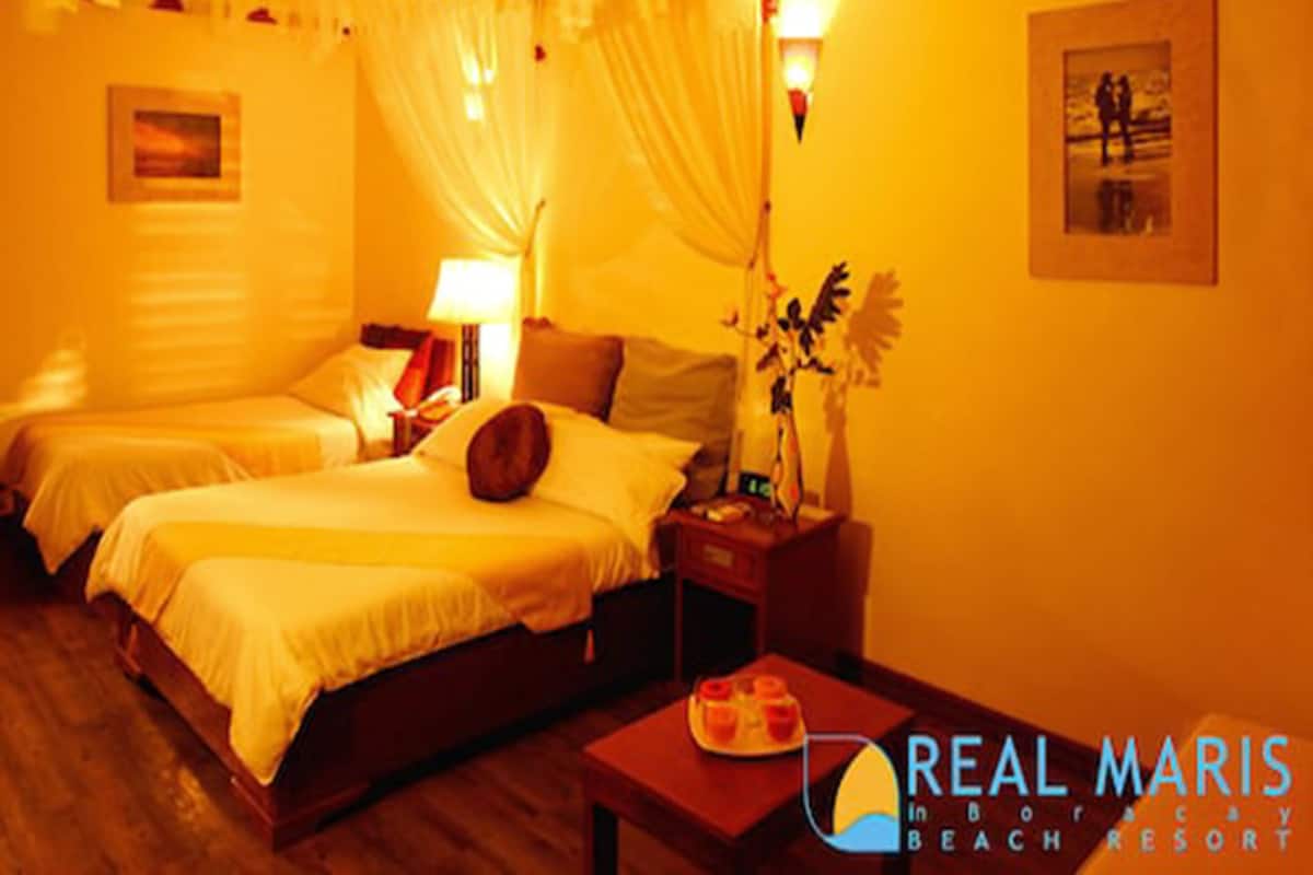 Suite, 2 Single Beds, Poolside