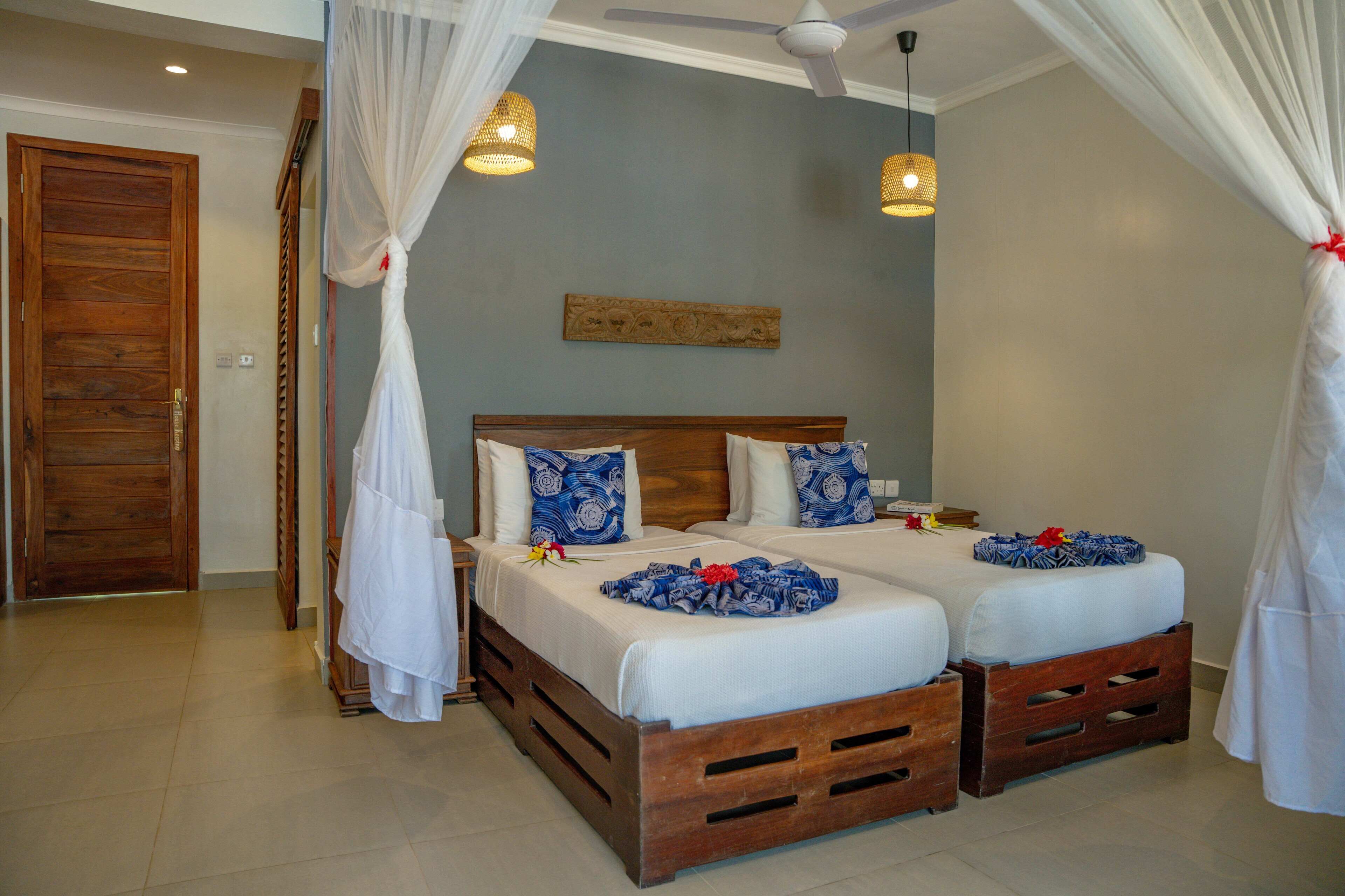 standard double room, sea view | in-room safe, desk, blackout curtains, free wifi