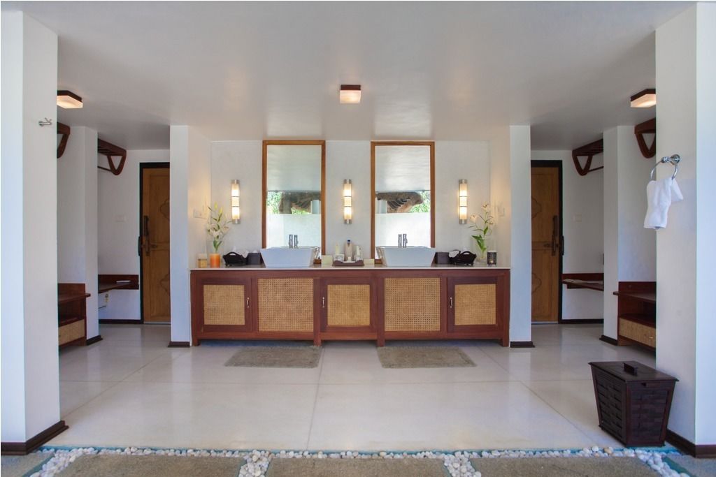 punag pool villa | bathroom | free toiletries, towels