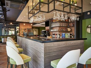酒吧（店内）