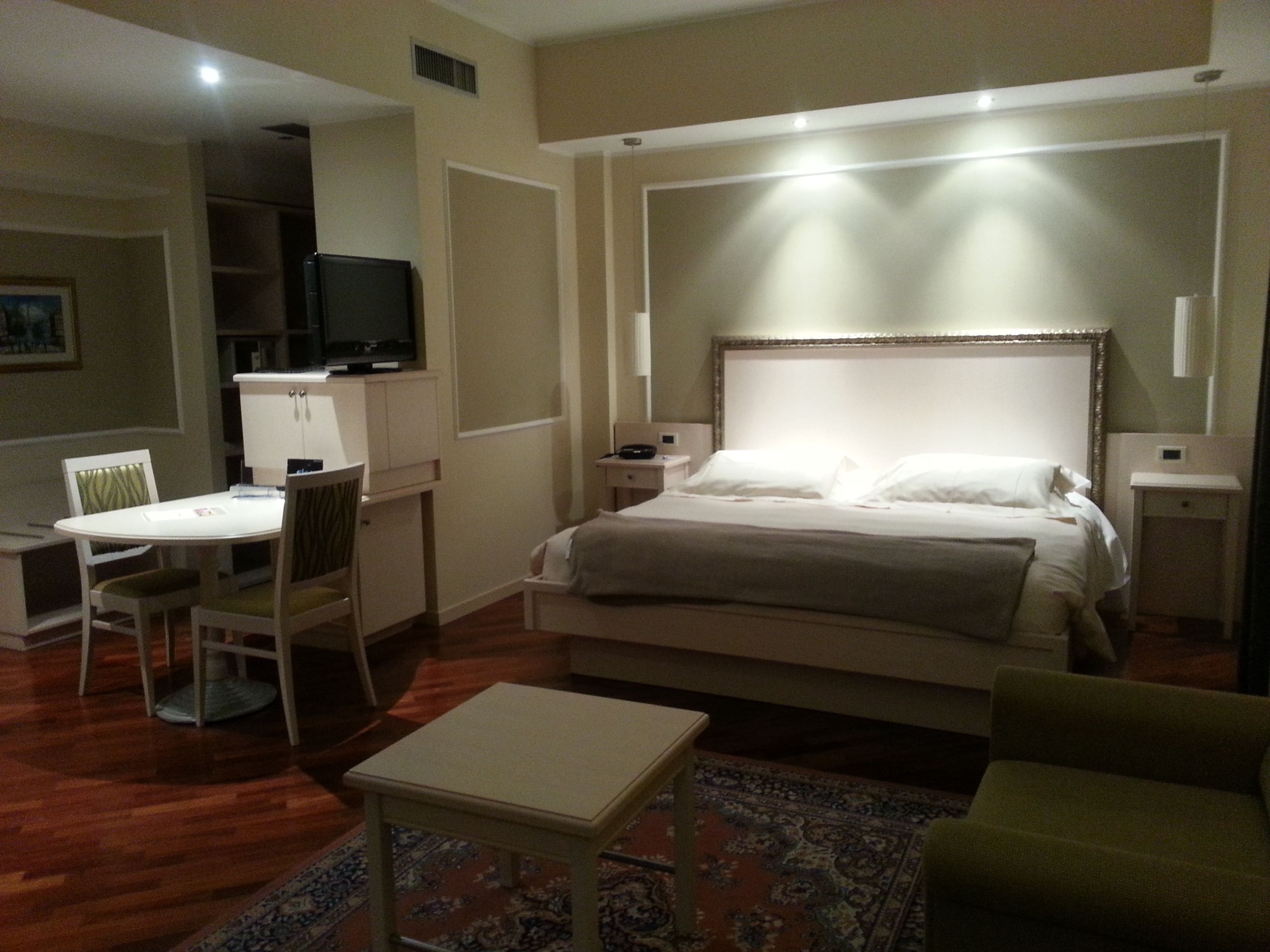 1 bedroom, minibar, in-room safe, desk