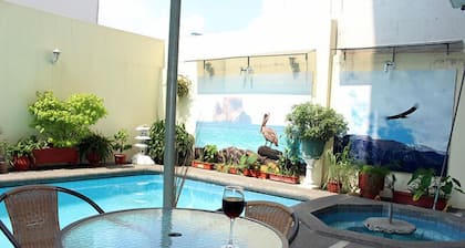 Hostal Perla Real Inn