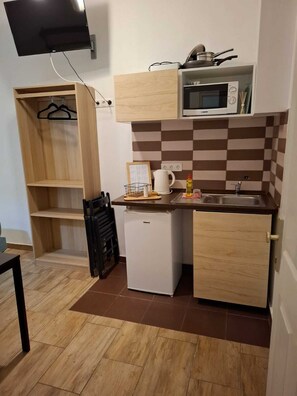 Small Apartment Hegedus Gyula utca 16 | Cribs/infant beds, free WiFi - Downtown Apartments (Budapest)