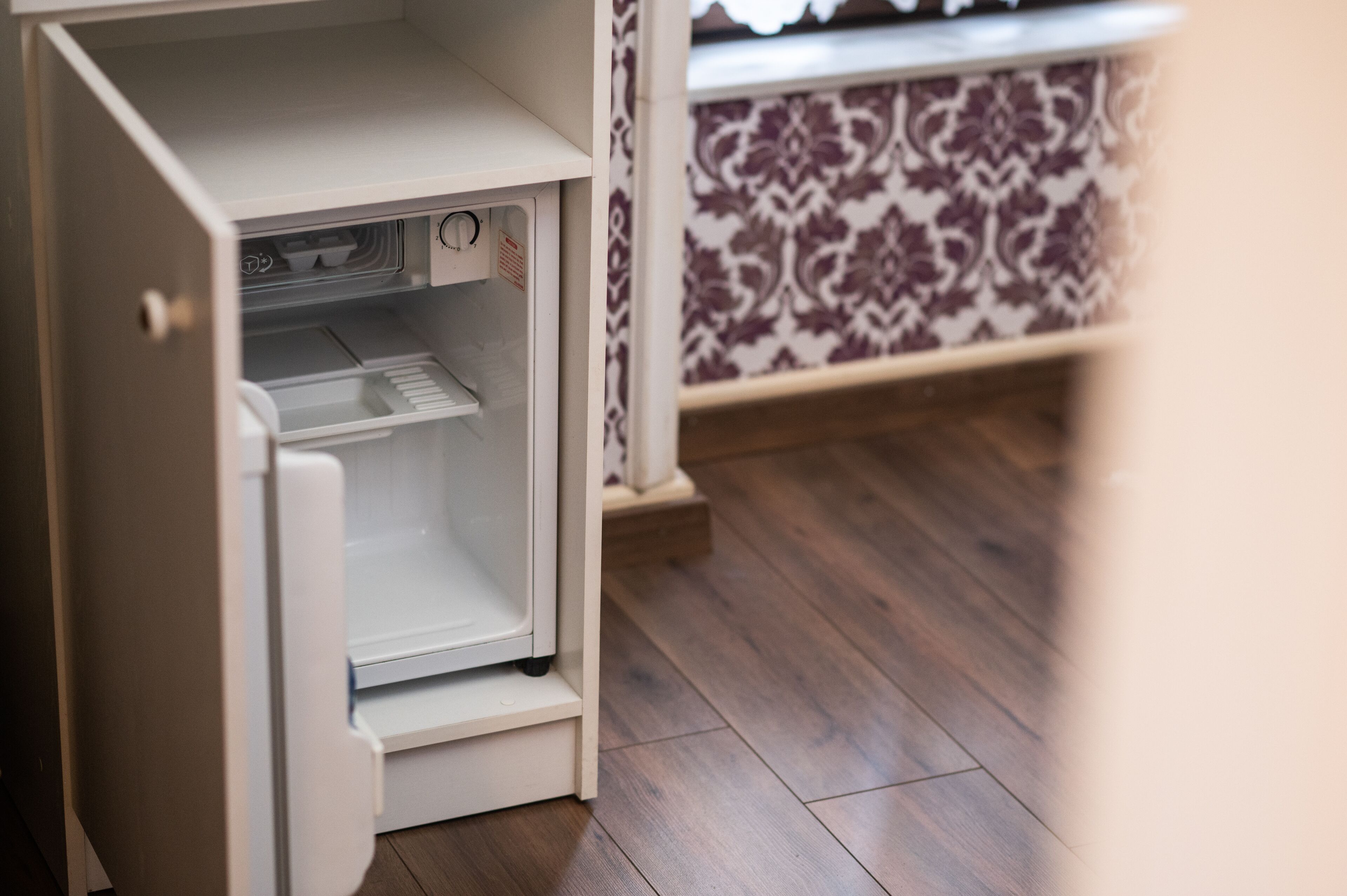 deluxe double room, 1 queen bed | premium bedding, down duvets, pillow-top beds, minibar