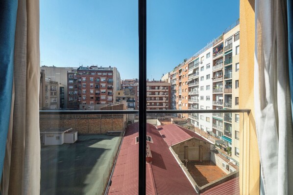 Apartamento estándar, 1 habitación, cocina | Zona de estar | Una televisión