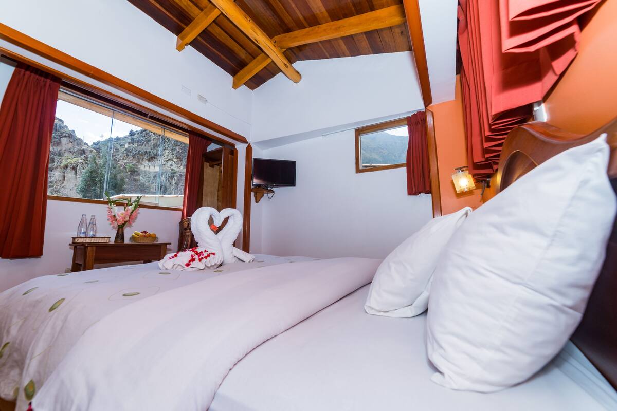 Standard-Doppelzimmer, 1 Doppelbett | Schreibtisch, laptopgeeigneter Arbeitsplatz, kostenloses WLAN