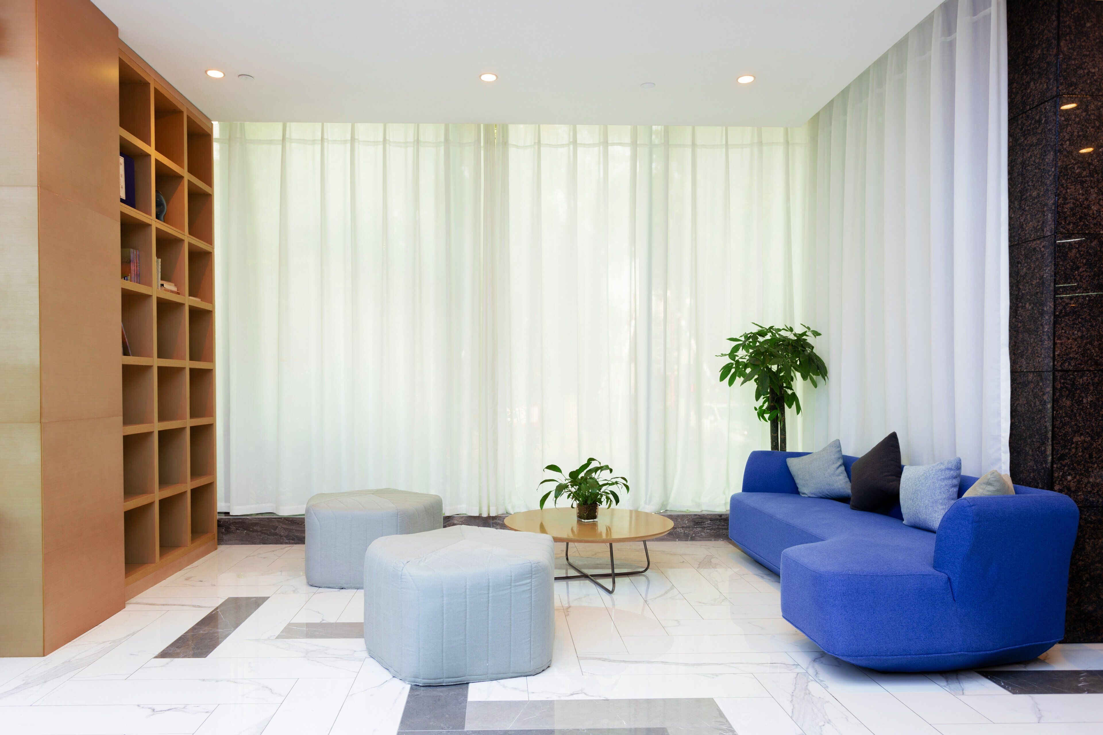 المنشأة من الخارج