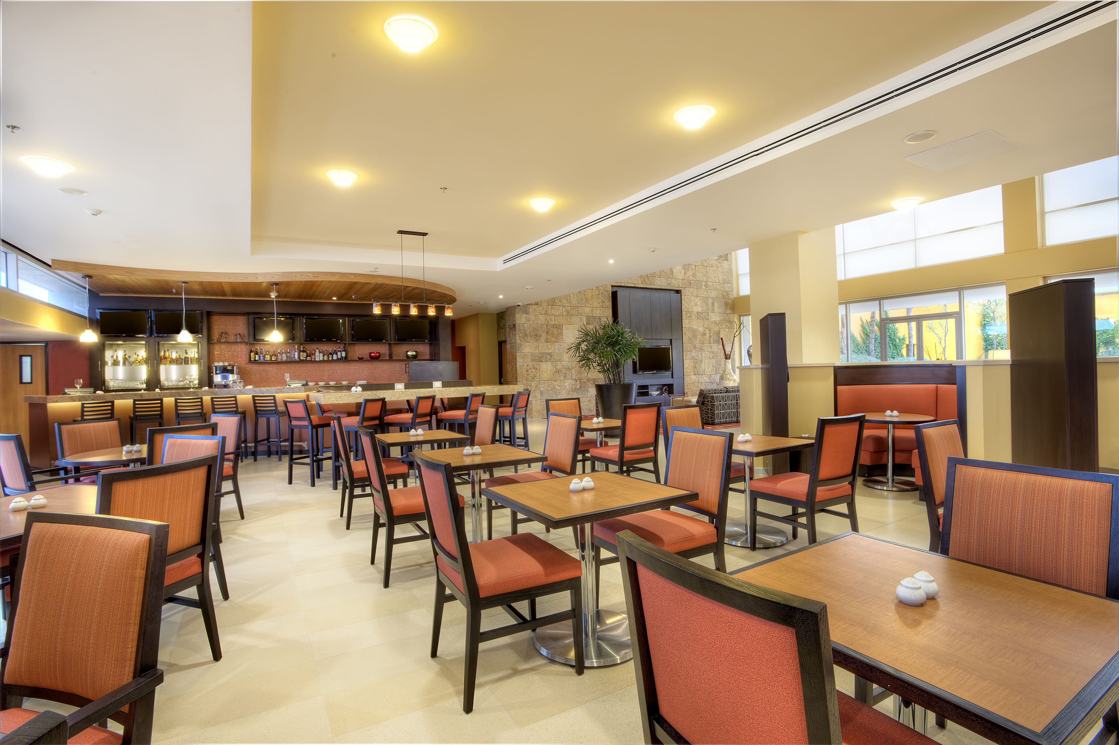 Desayuno buffet todos los días (con cargo)
