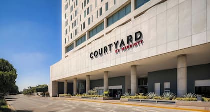 Courtyard by Marriott Leon at the Poliforum