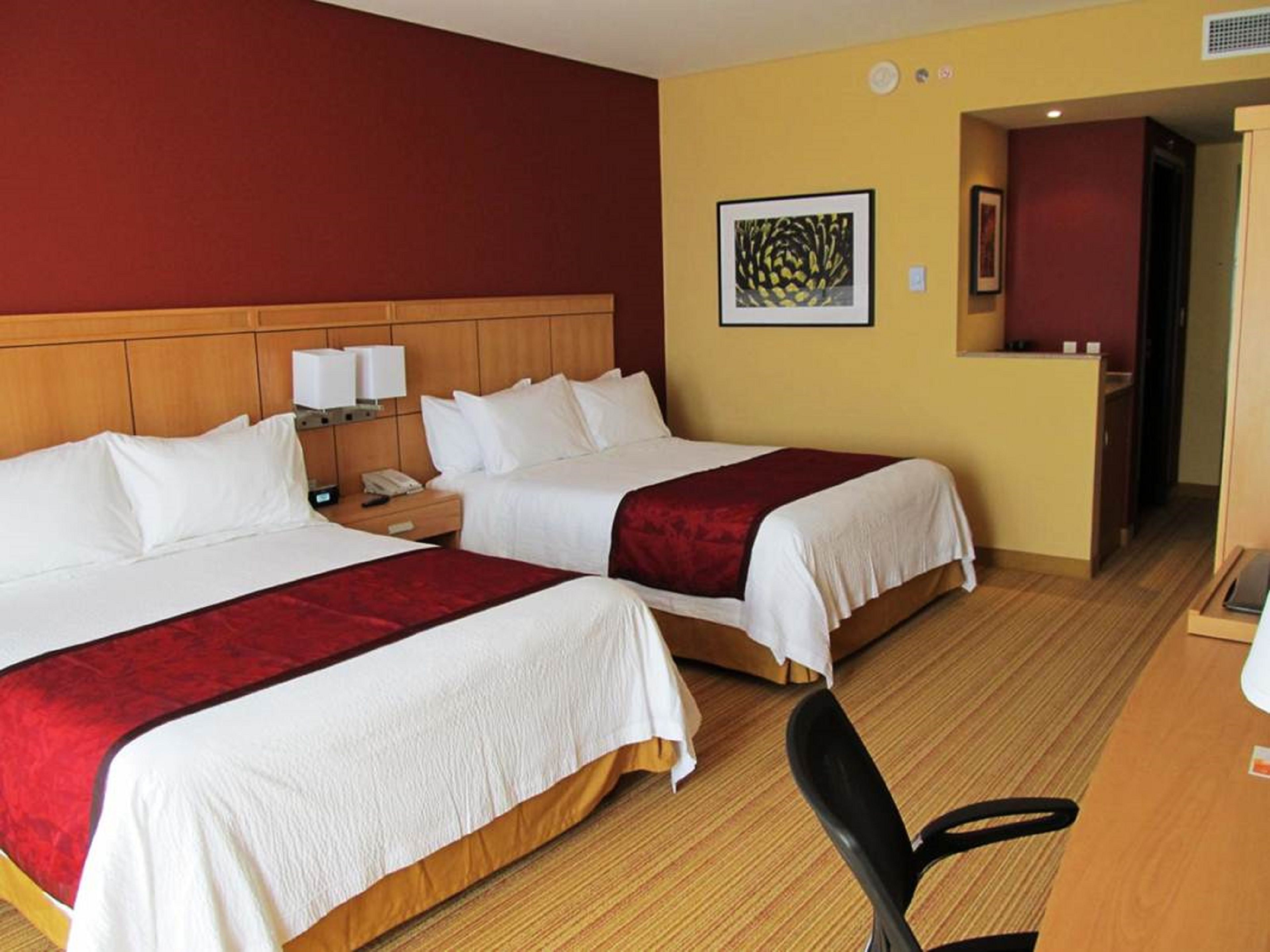 room, 2 queen beds, non smoking | 1 bedroom, hypo-allergenic bedding, pillow-top beds, in-room safe