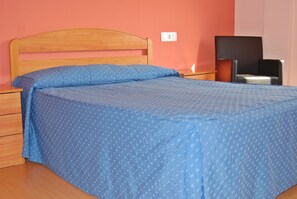 Habitación doble Confort, con acceso para personas discapacitadas, baño privado | Servicios de la habitación