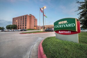 Exterior - Courtyard Killeen Marriott (Killeen)