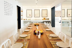 Daily buffet breakfast (EUR 14 per person)