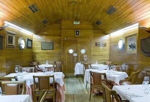 Restaurant - Hotel Alkázar (Valencia)