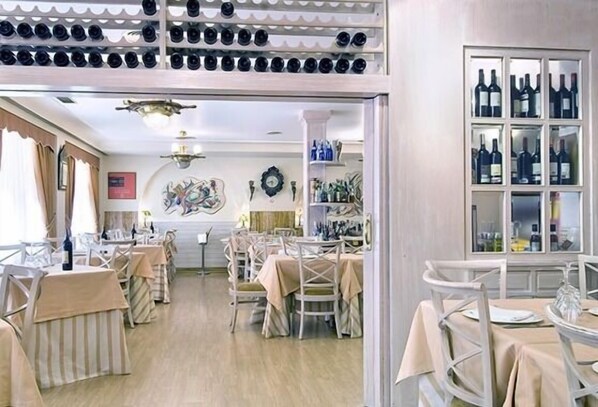 Restaurant - Hotel Alkázar (Valencia)