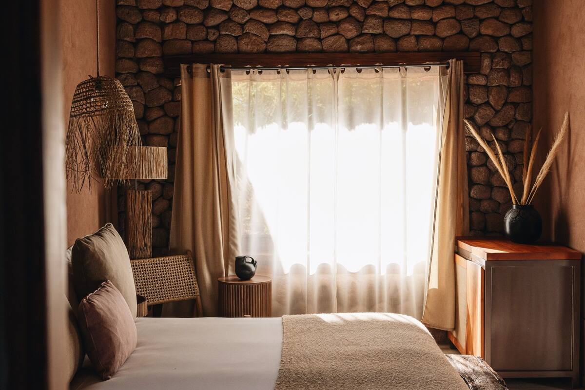 minibar, in-room safe, individually decorated, individually furnished