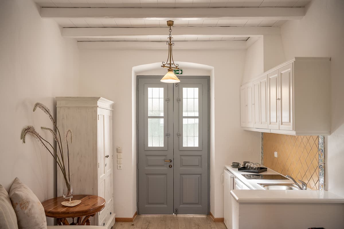 suite, sea view | premium bedding, in-room safe, individually decorated