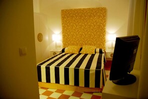 Standaard tweepersoonskamer | Een bureau, geluiddichte muren, gratis wifi