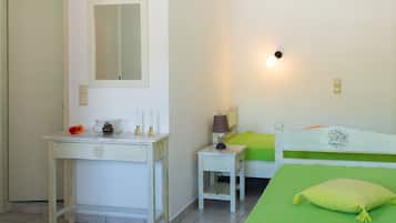 Apartment, Garden View | Premium bedding, pillowtop beds, blackout drapes, free WiFi