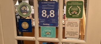 Repos & Manna Downtown Montreal