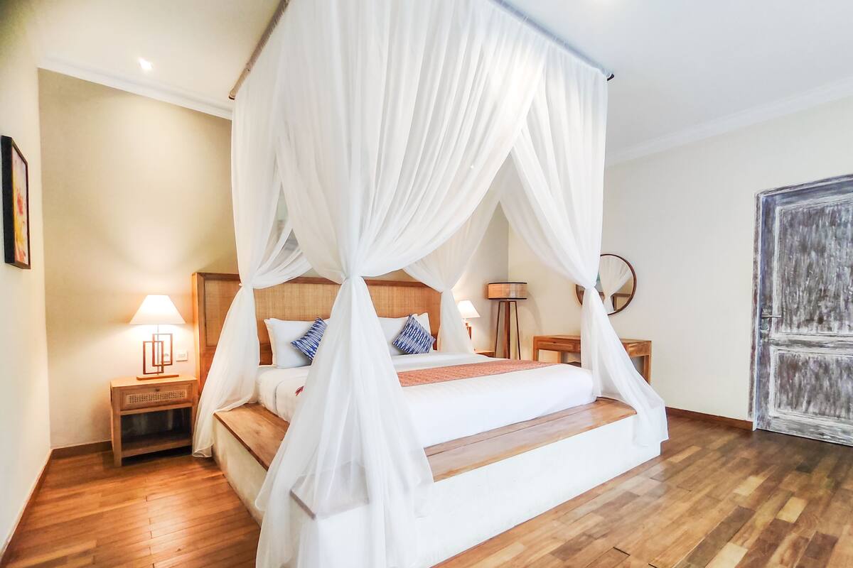 Vila Premier, 2 kamar tidur, akses difabel, pemandangan kolam renang | Seprai katun Mesir, seprai premium, dan selimut bulu angsa