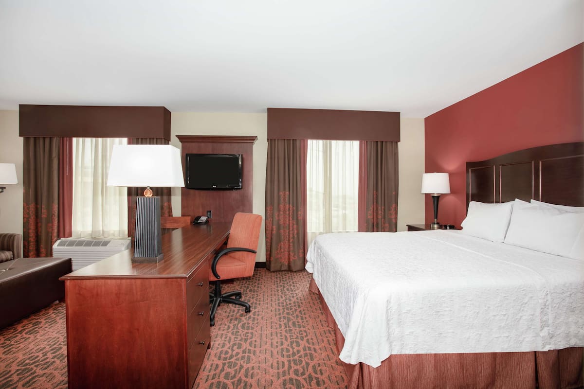 Studio, One King Bed, Non-Smoking | Pillowtop beds, desk, laptop workspace, blackout drapes