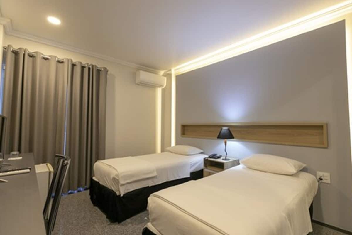 suite studio | 1 bedroom, minibar, desk, blackout curtains
