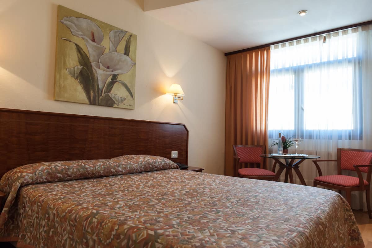 In-room safe, desk, blackout curtains, free cots/infant beds