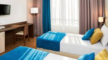 28-inch LCD TV with satellite channels, TV