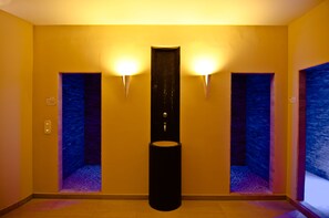 Salas de tratamientos para parejas, sauna, bañera de hidromasaje 