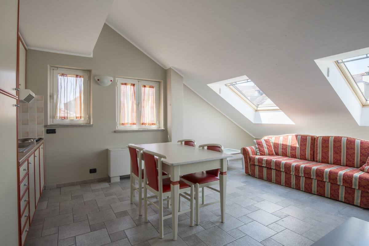 Elite Apartment, 1 Bedroom | In-room safe, desk, blackout drapes, iron/ironing board