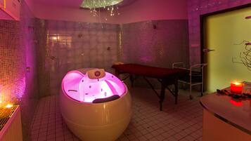 Steam room, body treatments, hydrotherapy, aromatherapy