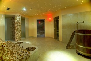 Bany turc, tractaments corporals i tractaments d'hidroteràpia 