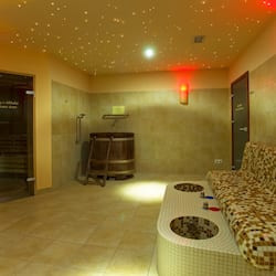 Bagno turco, trattamenti per il corpo, idroterapia, aromaterapia