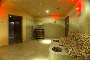 Bany turc, tractaments corporals i tractaments d'hidroteràpia 