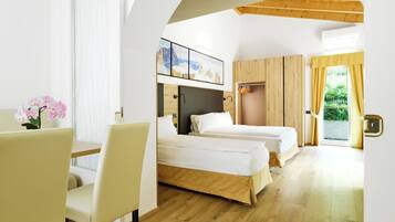 Studio Klasik, dapur kecil | Brankas, meja kerja, tirai kedap cahaya, dan kedap suara