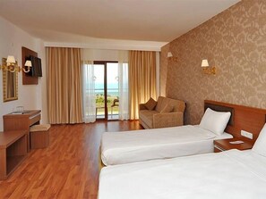 Minibar, coffres-forts dans les chambres, chambres insonorisées