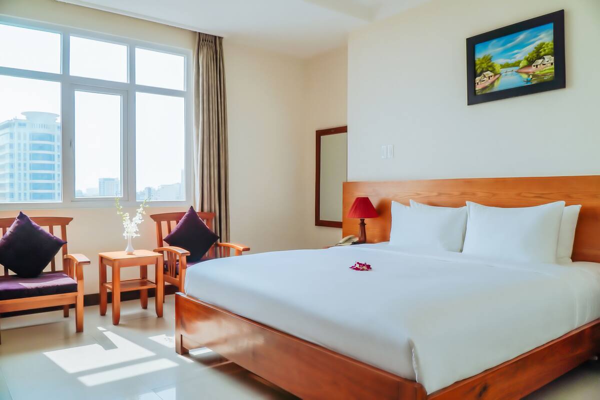 Deluxe Double or Twin Room, Ocean View | Premium bedding, down comforters, memory foam beds