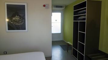 Superior Triple Room | Free WiFi, bed sheets