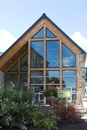 Detalle exterior. Auberge de la Baie