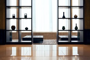 ロビー応接スペース